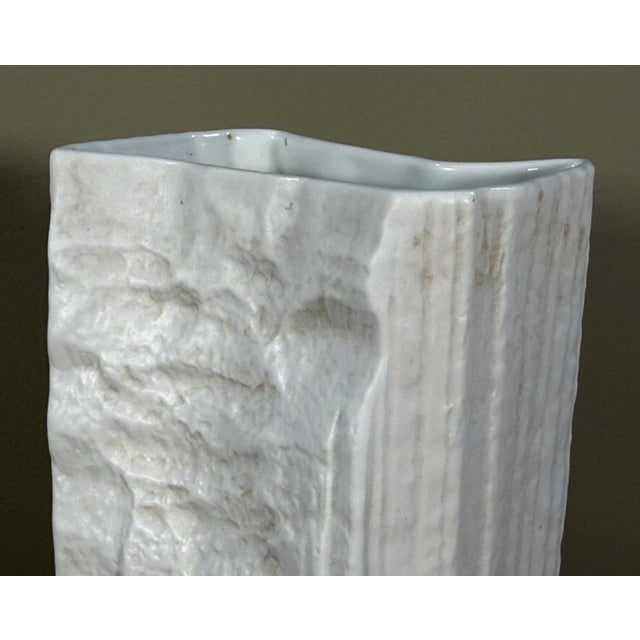 Ceramic Rosenthal Studio Line White Porcelain Vase by Martin Freyer 1960s-70s For Sale - Image 7 of 8