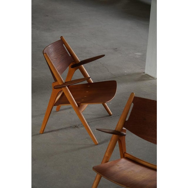 CH28 Armchairs by Hans J. Wegner for Carl Hansen & Søn, 1950s, Set of 2 For Sale - Image 16 of 18
