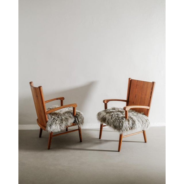 Swedish Modern Wooden Armchairs in Pine & Sheepskin, 1940s, Set of 2 For Sale - Image 8 of 9