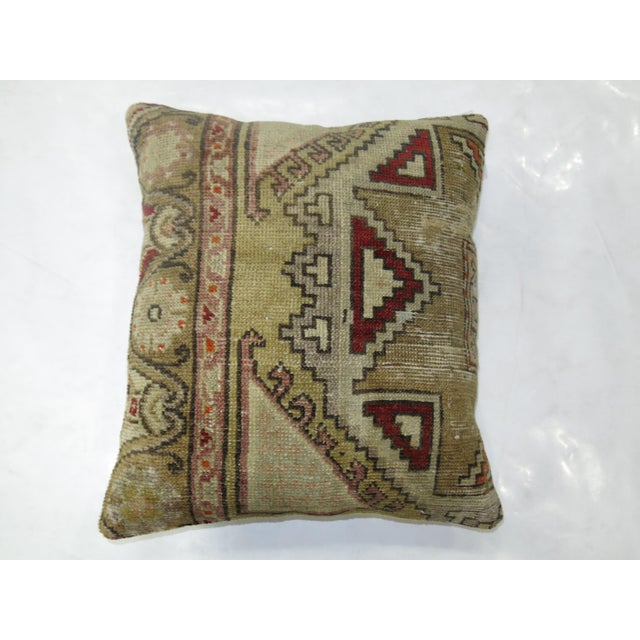 Early 20th Century Zabihi Collection Vintage Turkish Anatolian Rug Pillow For Sale - Image 5 of 5