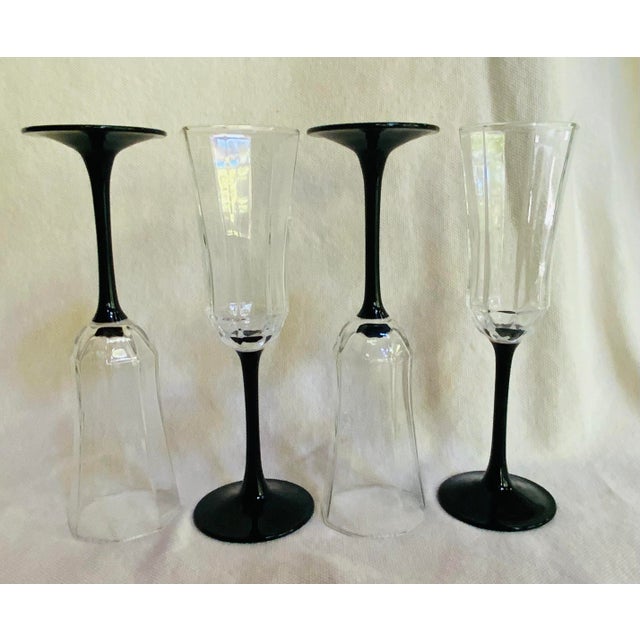 Vintage French Tuxedo Champagne Flutes | Arcoroc Luminarc | Set of Four For Sale - Image 4 of 12