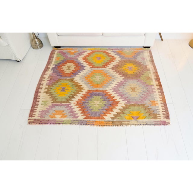 Turkish Mid 20th Century Geometric Anatolian Kilim Rug For Sale - Image 3 of 10