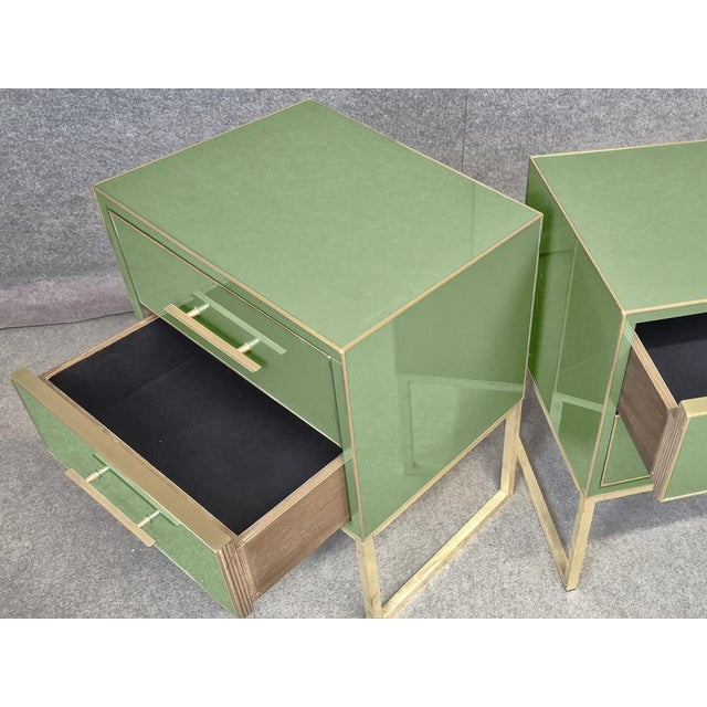 Not Yet Made - Made To Order Italian Bedside Tables in Green Murano Glass by Justfurnituress, Set of 2 For Sale - Image 5 of 9
