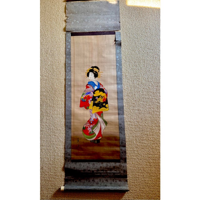 Japanese Mid 20th Century Japanese Woodblock Print Scroll Depicting a Standing Beauty For Sale - Image 3 of 12