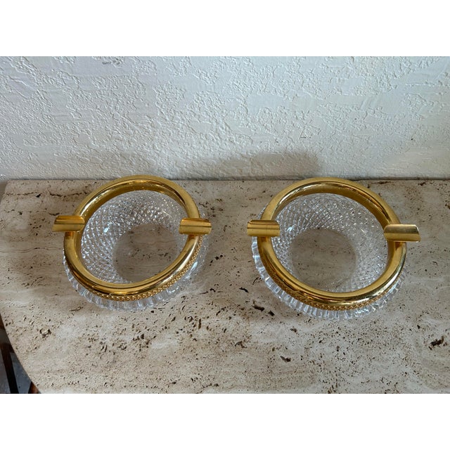 French Pair of Vintage French Cut Crystal Ashtrays For Sale - Image 3 of 4