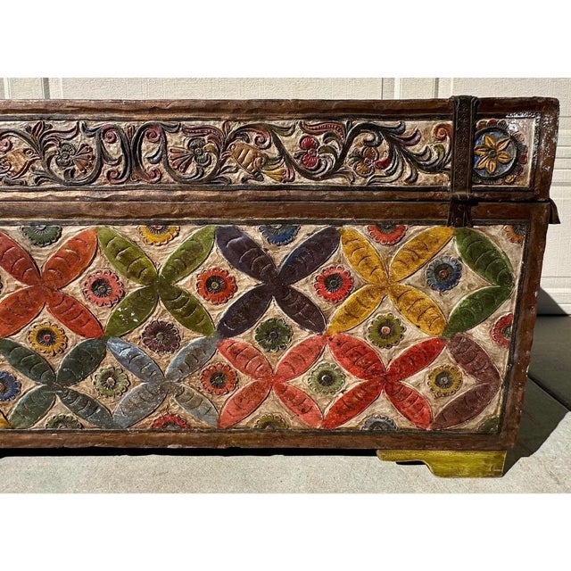 Museum-Quality 18th Century Peruvian Spanish Colonial Polychromed Leather Dowry Trunk/ Chest For Sale - Image 14 of 18