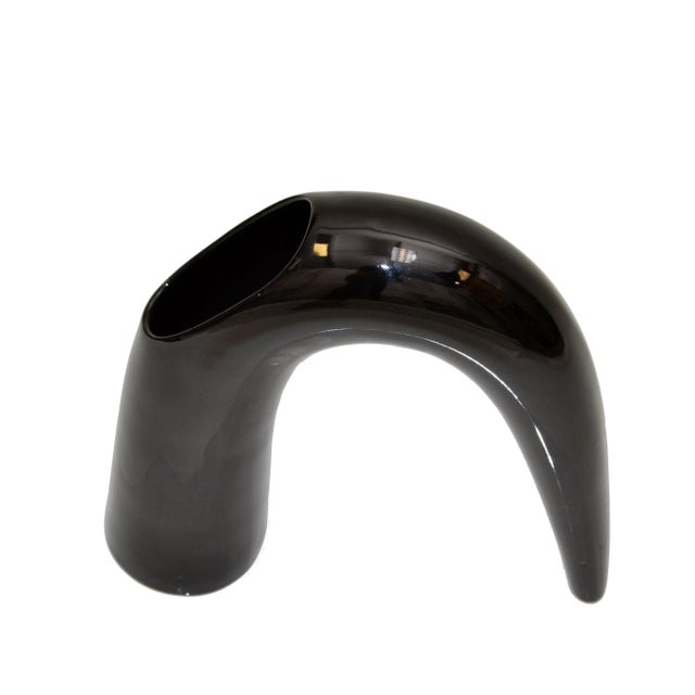 Toyo Japan Black Sculptural Ceramic Vase, Vessel Asian Mid-Century Modern For Sale In Miami - Image 6 of 10