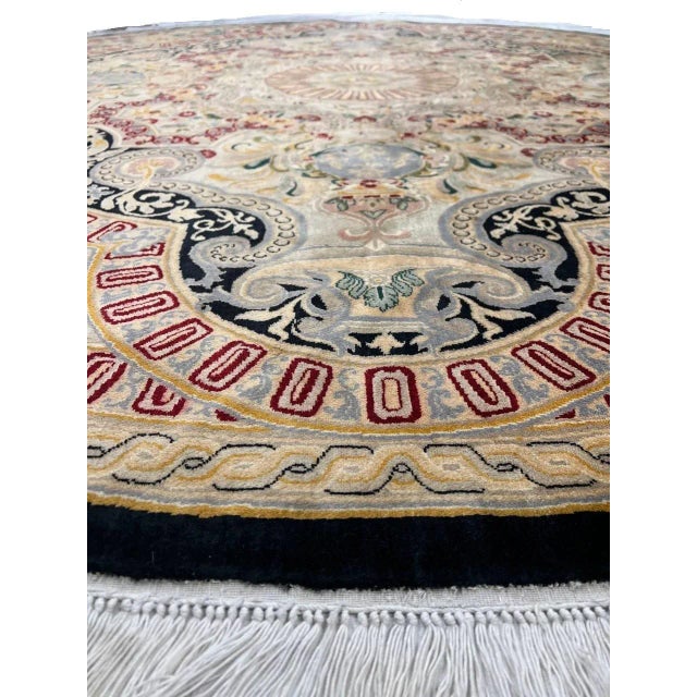 2020s Beige Color Fine Hand Knotted Savonnerie Round Rug For Sale - Image 4 of 10