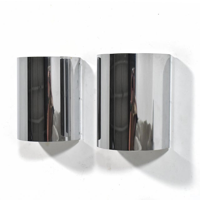 Curtis Jere Mid 20th Century Minimalist Chrome Wall Sconces in the Manner of Jere - a Pair For Sale - Image 4 of 6