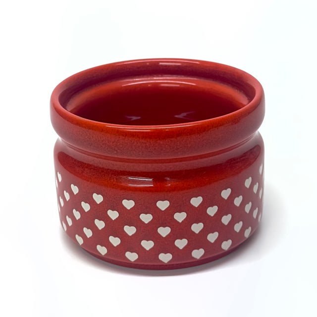 Heart motif sugar bowl & creamer set. This vintage Waechtersbach West Germany sugar bowl and creamer set features a...