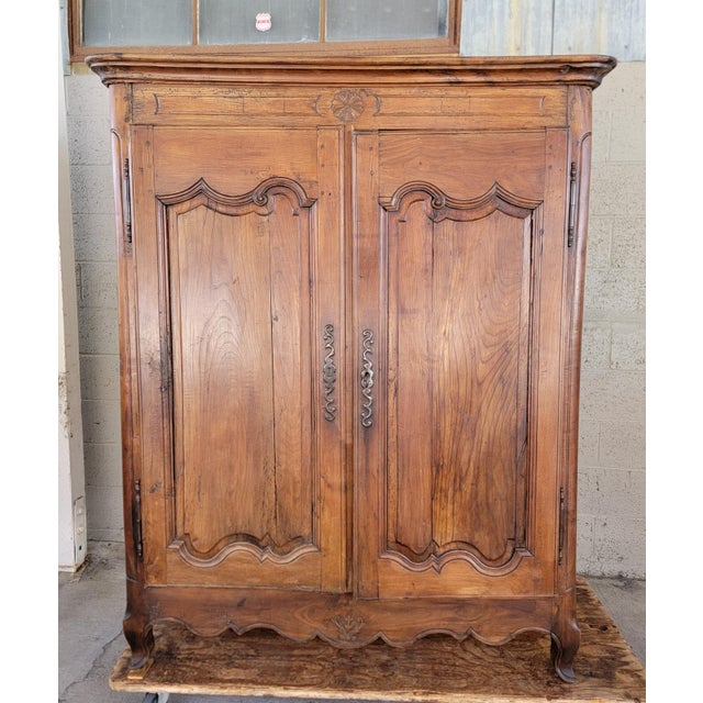 Antique Rustic Country French Cabinet / Armoire Circa. 1800 Louis XV For Sale - Image 17 of 17