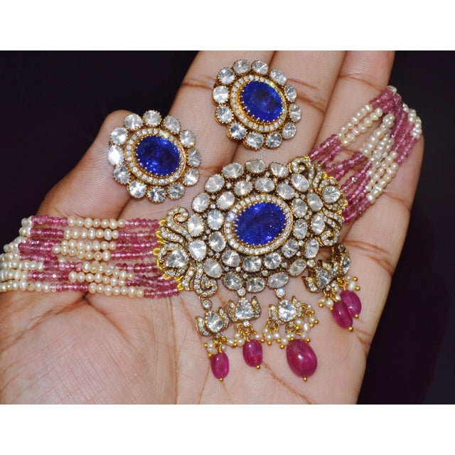 Late 20th Century Natural 121.63Cts Tanzanite Uncut Diamond Pearl Ruby Tourmaline Solid 18k Gold Choker Necklace & Earrings Set, 3 Pieces For Sale - Image 10 of 12