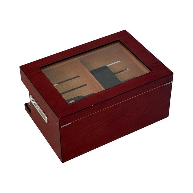 Vintage humidor in great condition. Art deco design. Deep red mahogany fineerwith a blsck border and chrome plated...
