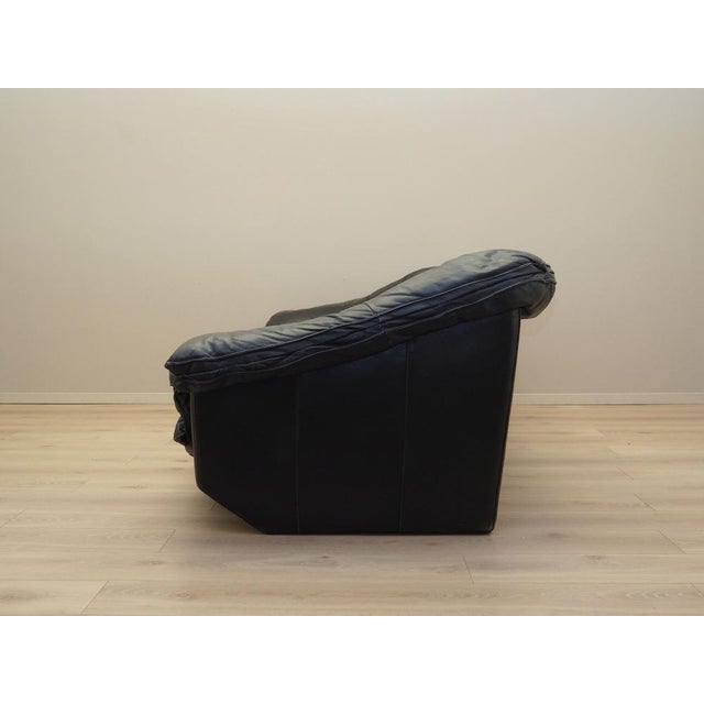 Italian Black Leather Sofa, 1960s For Sale - Image 4 of 18
