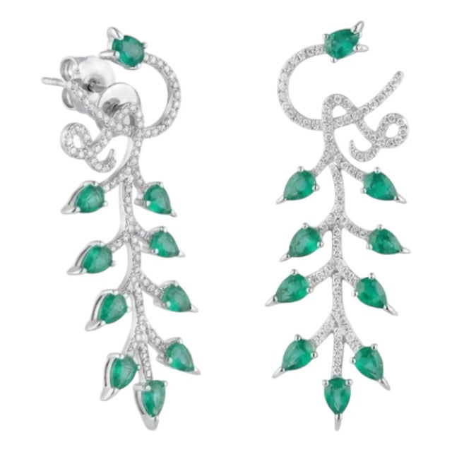 Natural Emerald 5.81cts & Diamond 0.88cts Earring in 14k Gold For Sale