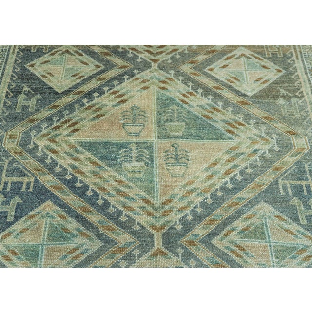 Turkish Vintage Rug 4'7" x 8'6" #20806 For Sale - Image 4 of 8
