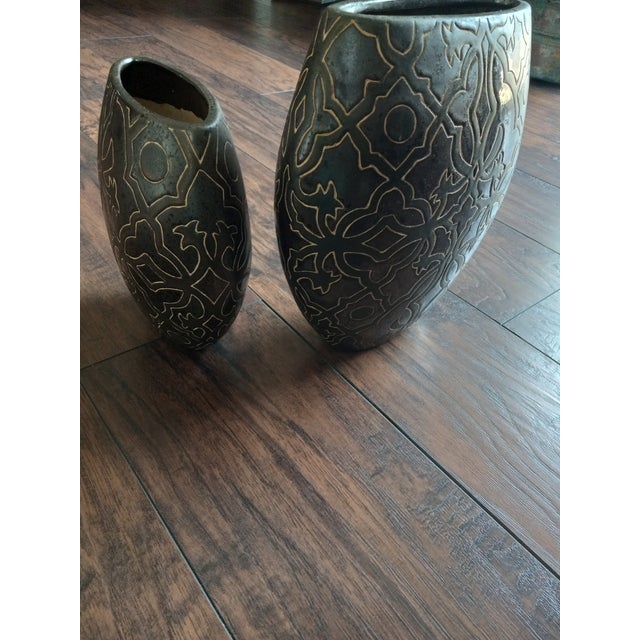 Art Deco 1990s Vintage Brown & Cream Ceramic Vases- Set of 2 For Sale - Image 3 of 9
