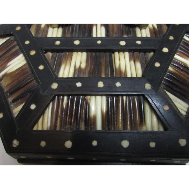Antique Anglo Indian Hexagonal Porcupine Quill Box For Sale - Image 9 of 11