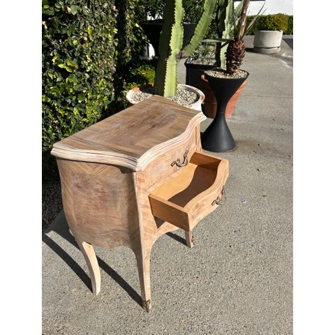 Vintage French Provincial Pair of 3-Drawer Nightstands With Curved Front and Brass Bail Pulls For Sale - Image 12 of 17