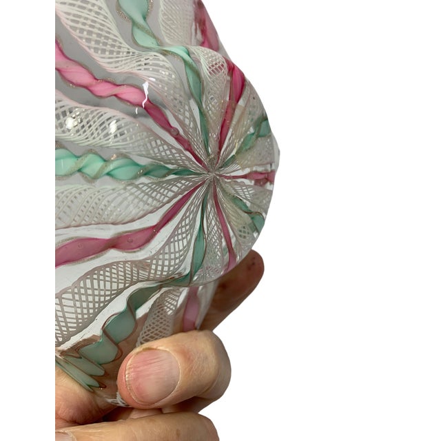 1950s Murano Latticino and Ribbon Glass Bowl Italy For Sale In Los Angeles - Image 6 of 9