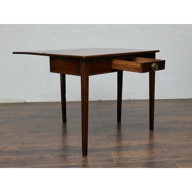 Georgian English Oak Lift-Top Table, Circa 1800 – Versatile Antique Desk For Sale - Image 10 of 12