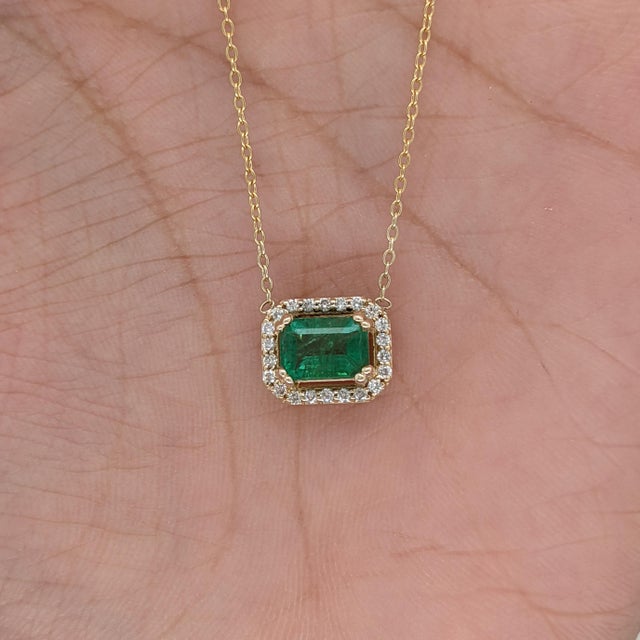 2020s Emerald Pendant Necklace w Earth Mined Diamonds in Solid 14K Gold | EM 7x5mm For Sale - Image 5 of 7