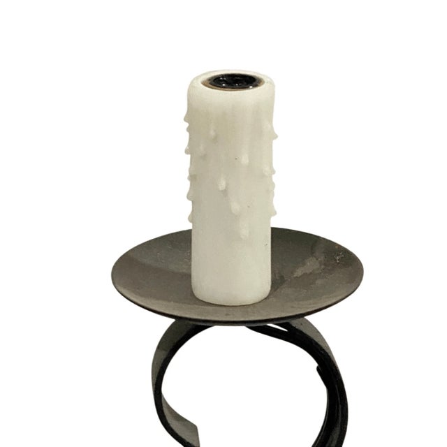 28” across 27” tall 7” chain Good condition Add a touch of timeless elegance to your home with this stunning chandelier....