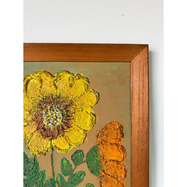 1970s Vintage Heavy Impasto Still Life Sunflowers Oil on Board Painting – Signed l.m. For Sale In Miami - Image 6 of 11