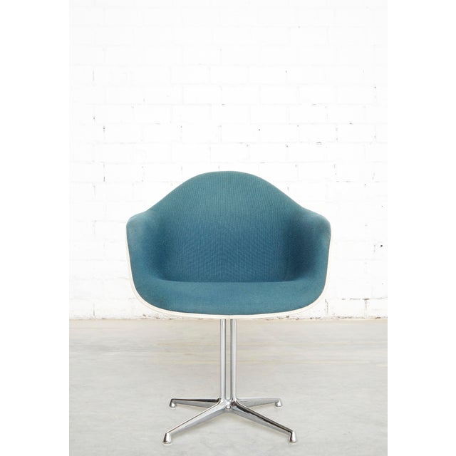 DAX Lafonda Fiberglass Chair by Charles & Ray Eames for Vitra, 1990s, Set of 2 For Sale - Image 16 of 18