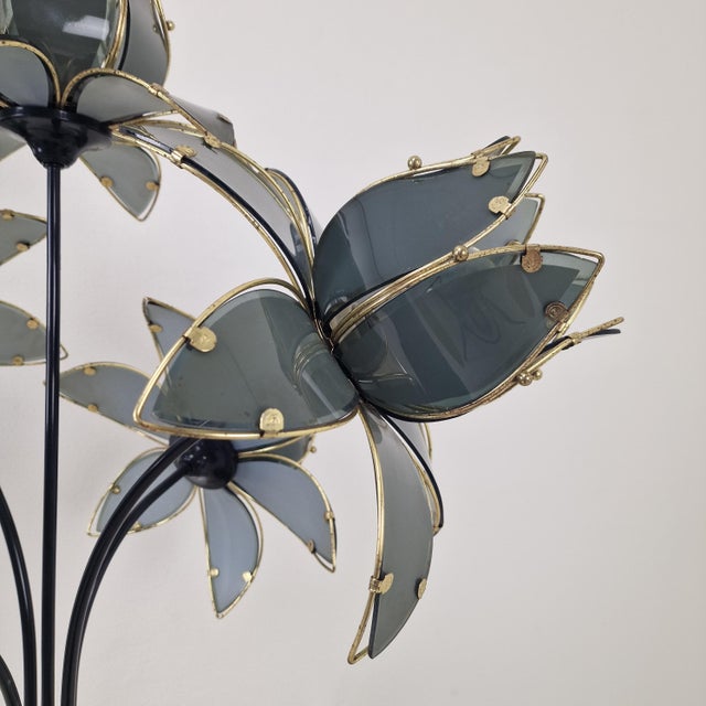 Hollywood Regency Five-Light Lotus Flower Table Lamp in Smoked Glass, 1980s For Sale - Image 13 of 18