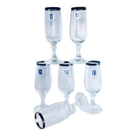 Example of Champagne Flutes in San Antonio
