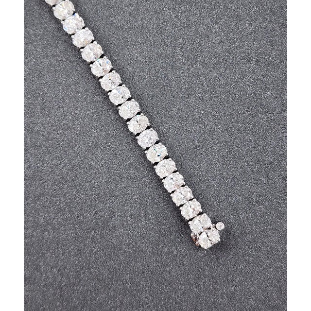Early 21st Century 10.30 Ct Oval Cut Tennis Bracelet For Sale - Image 5 of 9