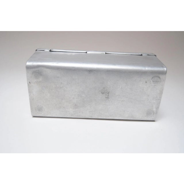 Vintage Aluminum "Victory" Domed Miner's Pail / Survivor Lunchbox With Corked Thermos For Sale In New York - Image 6 of 12