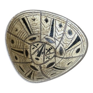 Vintage Triangular Stoneware Bowl With Geometric Glaze Detailing, Circa 1970s For Sale