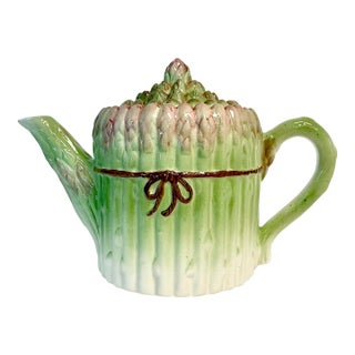 1970s Vintage Boho Chic Hollywood Regency Trompe L’Oeil Asparagus Tea Pot. For Sale