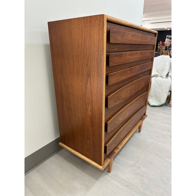 1960s 1960s American of Martinsville Highboy For Sale - Image 5 of 9
