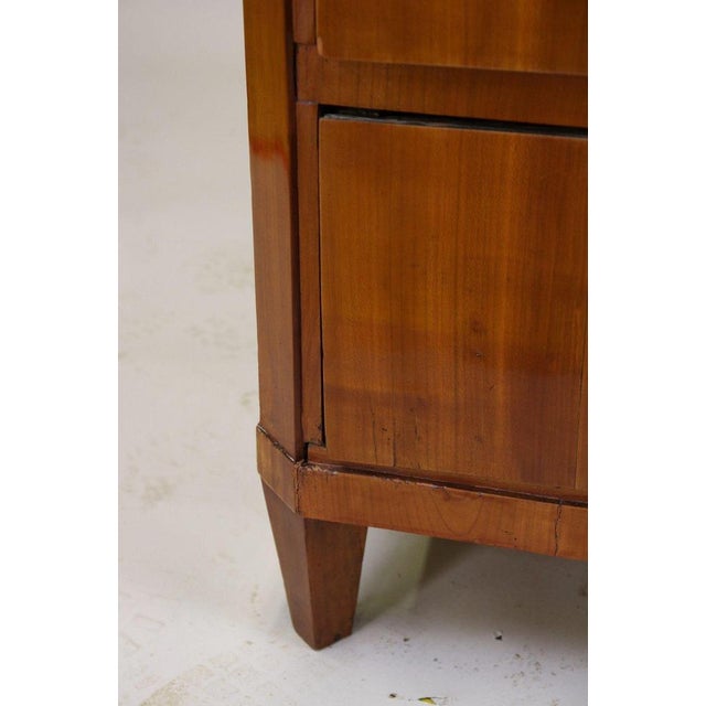 19th Century Biedermeier Chest of Drawers in Cherrywood, Austria, 1830s For Sale - Image 13 of 18