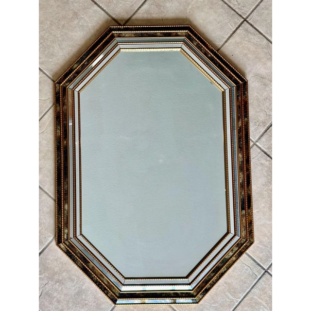 Traditional Venetian Hexagon Giltwood Gold Vain Wall Mirror For Sale - Image 3 of 11