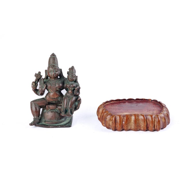 Indian Vintage Indian Bronze Vishnu and Lakshmi Sculpture For Sale - Image 3 of 3