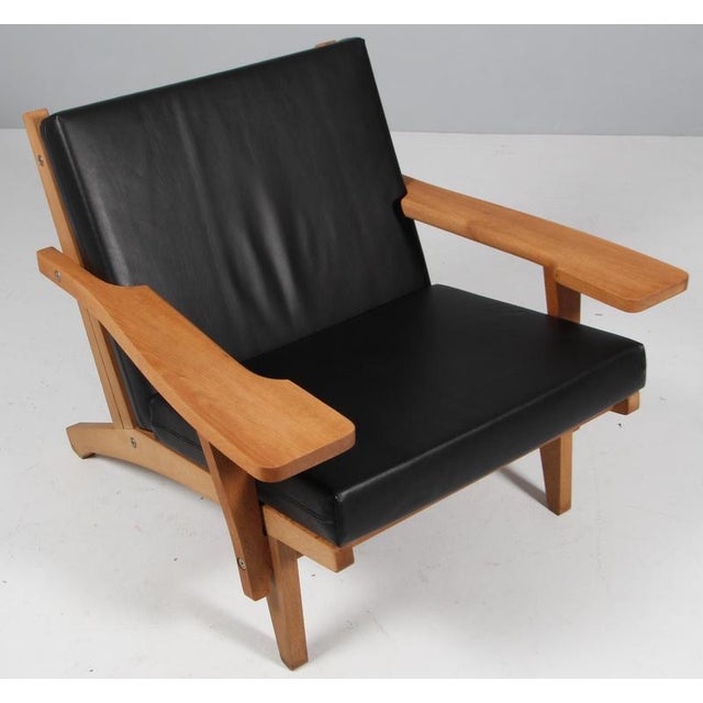 GE-370 Lounge Chair in Oak Frame and Full Grain Leather by Hans J. Wegner for Getama, 1960s For Sale - Image 3 of 8