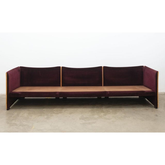 Gold Duc Three-Seater Sofa in Burgundy Velvet by Mario Bellini for Cassina, 1970s For Sale - Image 8 of 16
