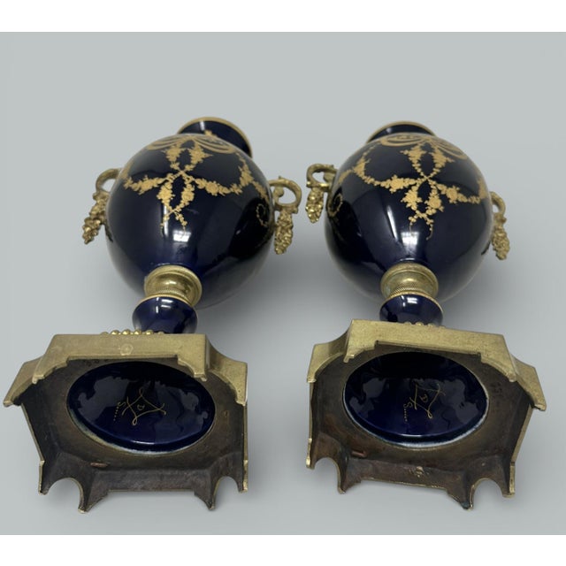Antique Pair Cobalt Blue French Sèvres Porcelain Ormolu Urns Vases Garnitures For Sale - Image 6 of 8