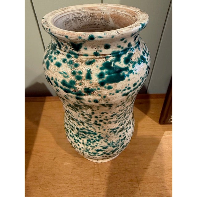 Ceramic 19th Century Italian Yeast Jar With Lid From Grottaglie, Puglia — Green Splash Glaze For Sale - Image 7 of 8