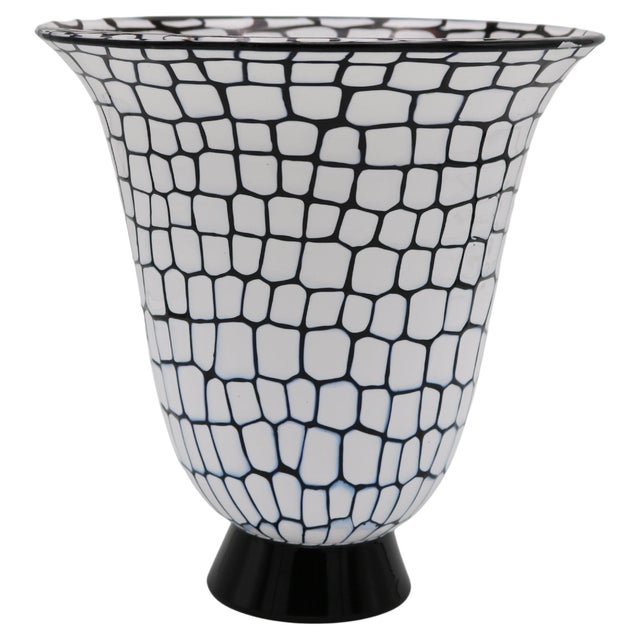 1960s "Neomurrino" Italian Glass Vase by Barovier & Toso For Sale In New York - Image 6 of 18