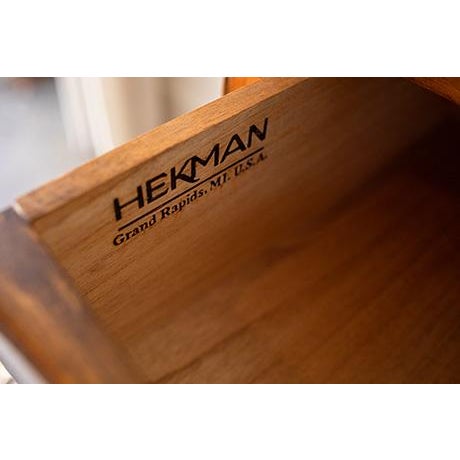 Vintage Hekman Chest of Drawers For Sale In Minneapolis - Image 6 of 18
