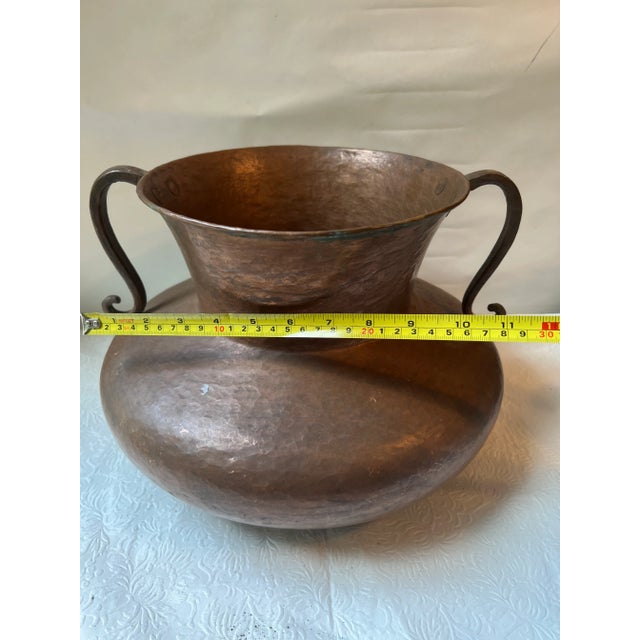 Copper Large Late 19th Century Antique Hammered Copper Pot For Sale - Image 8 of 13