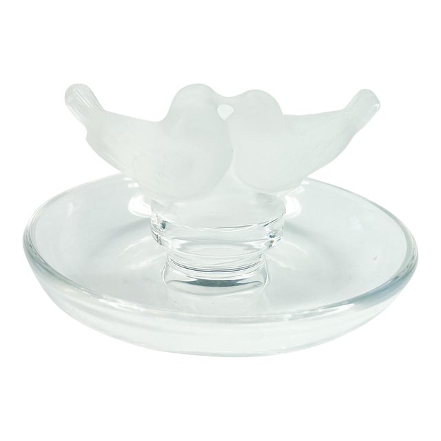 Lalique, 'Deux Colombes' Frosted Crystal Ring Holder - France, 20th Century For Sale