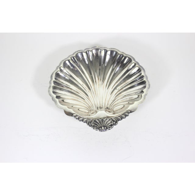 1960s Vintage Silver Clam Shell Bowl With Feet For Sale - Image 5 of 9