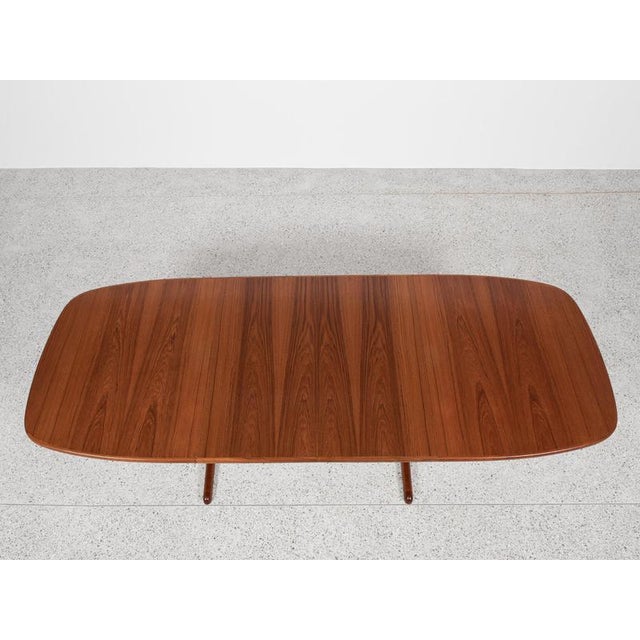 Mid-Century Modern Danish Extendable Oval Dining Table in Teak from Skovby, 1960s For Sale - Image 6 of 13