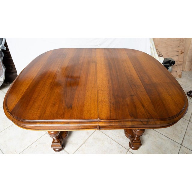 Antique Henry II Extendable Table in Walnut, France, 19th Century For Sale - Image 3 of 5